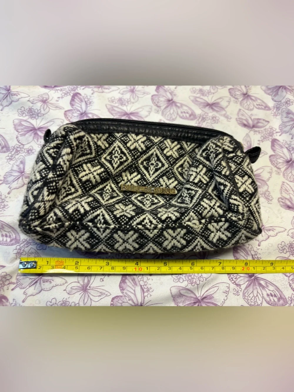 ✴️Vintage Billabong Black and White Knit Geometric Cosmetic Pouch